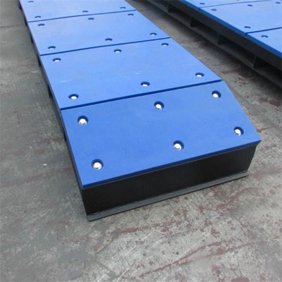 Ультравысокая молекулярная пусковая площадка обвайзера полиэтилена UHMWPE веса морская для терминала Roro